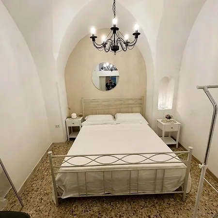 Nyaraló Pantabri - Casa Tipica Su Mare Nel Centro Storico Di *