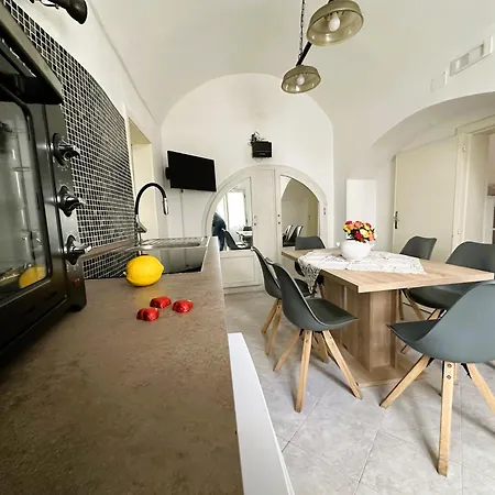 Pantabri - Casa Tipica Su Mare Nel Centro Storico Di 別荘