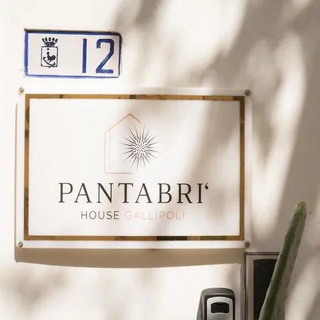 Pantabri - Casa Tipica Su Mare Nel Centro Storico Di