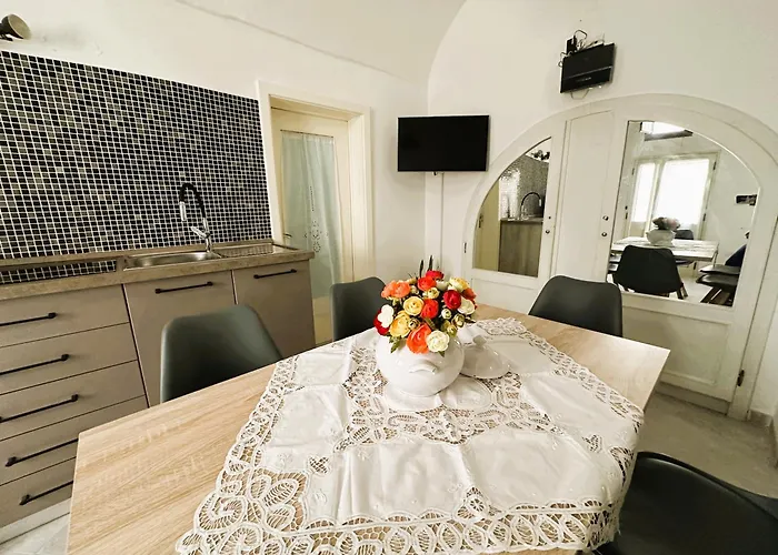 Pantabri - Casa Tipica Su Mare Nel Centro Storico Di Holiday home *